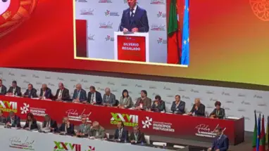 Governo “confia nos autarcas” e quer reuniões mensais com nova direção da ANMP